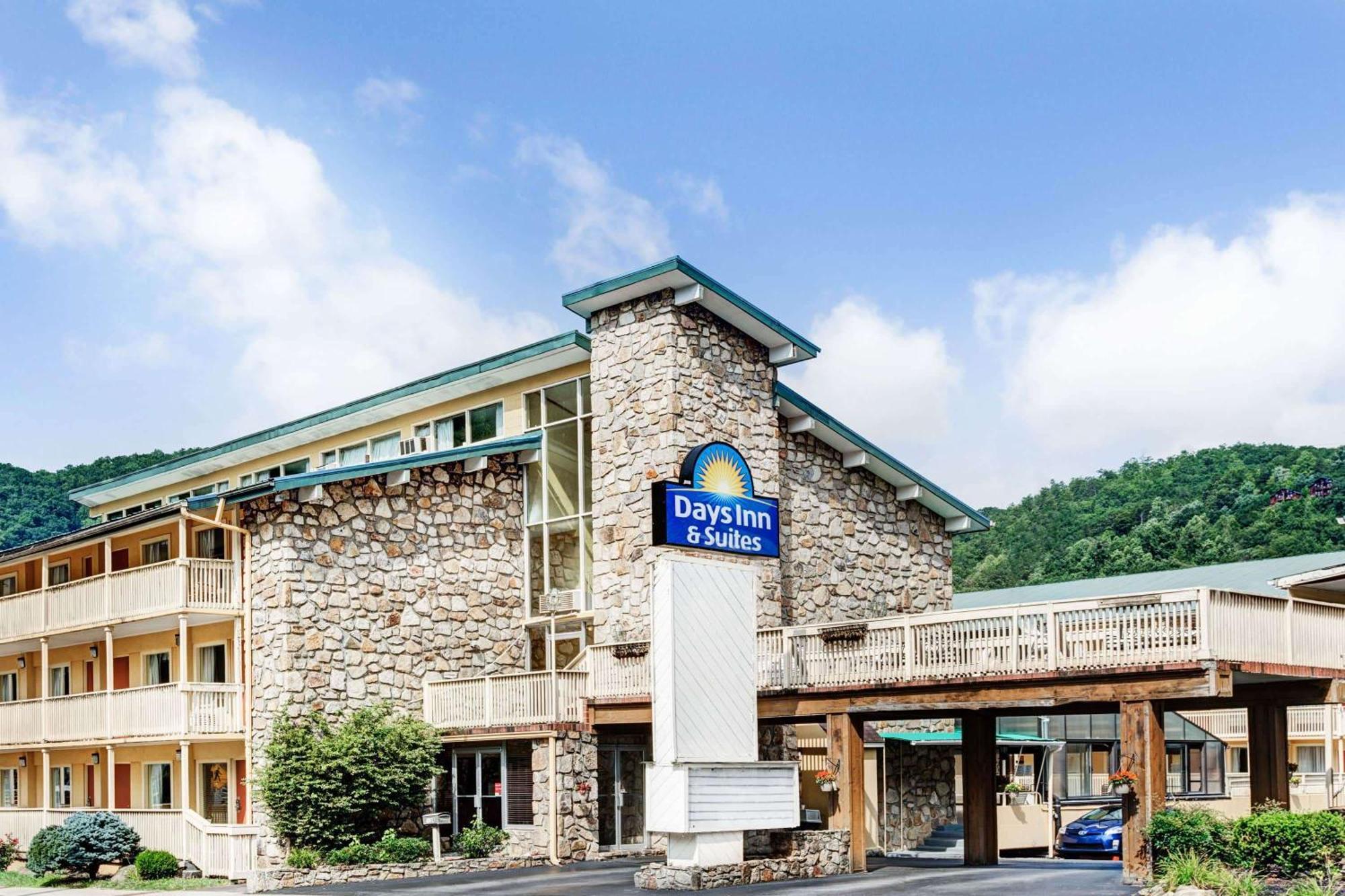 Days Inn And Suites Downtown Gatlinburg Parkway Exterior foto